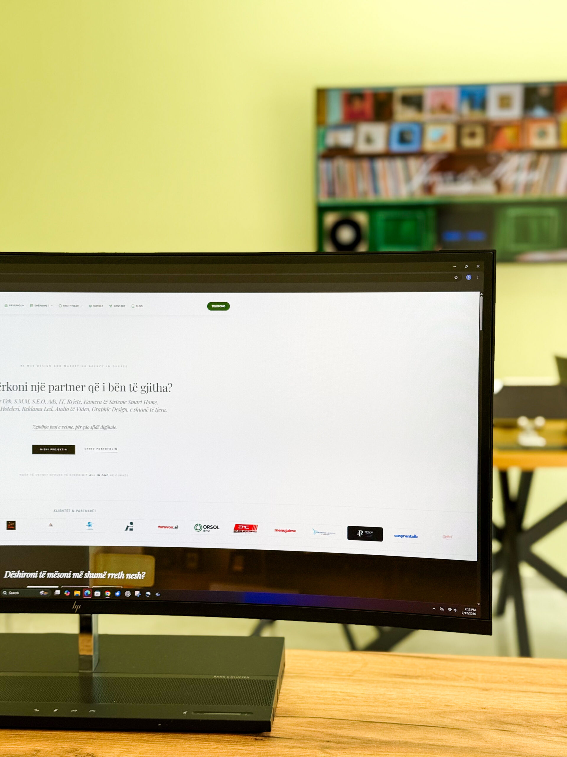 UPWeb Focus Station